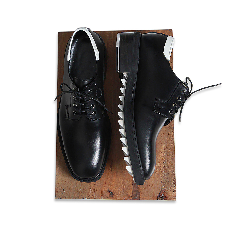 Louis vuittox (LV) shark sole shoes - sh (black/white)